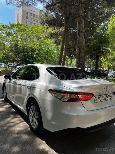 Toyota Camry-6