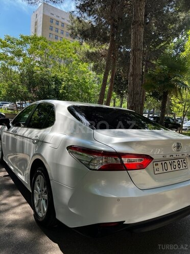 Toyota Camry-5