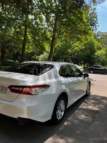 Toyota Camry-7