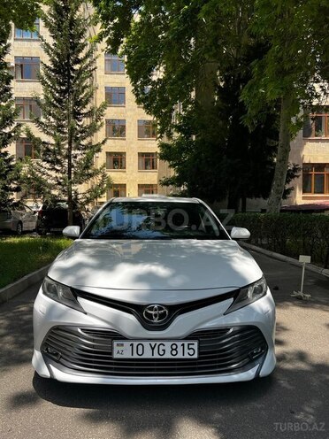 Toyota Camry-1