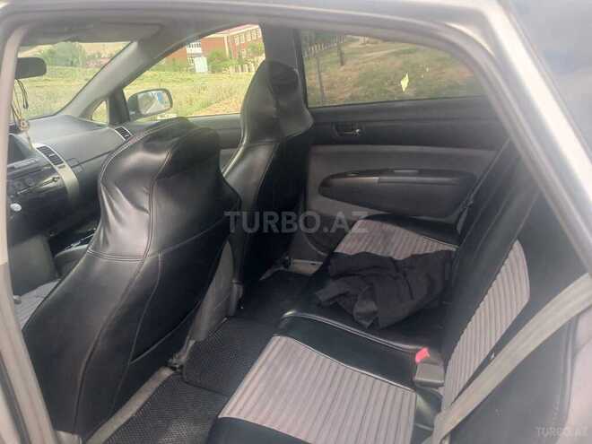 Toyota Prius-6