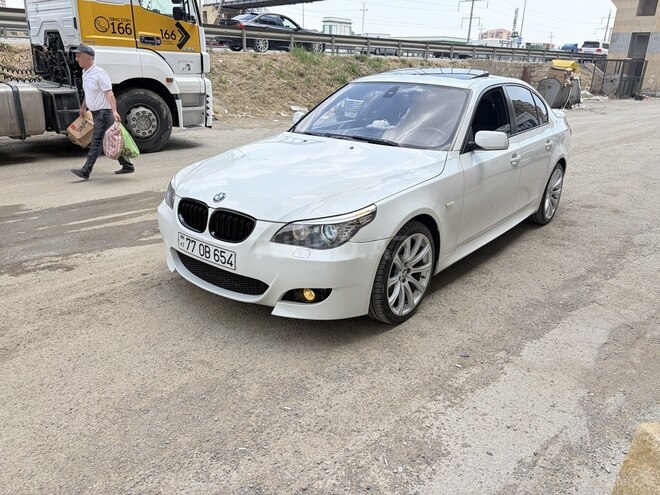 BMW 528-7