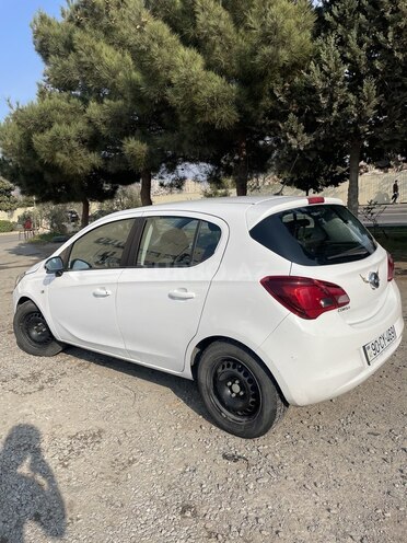 Opel Corsa-2