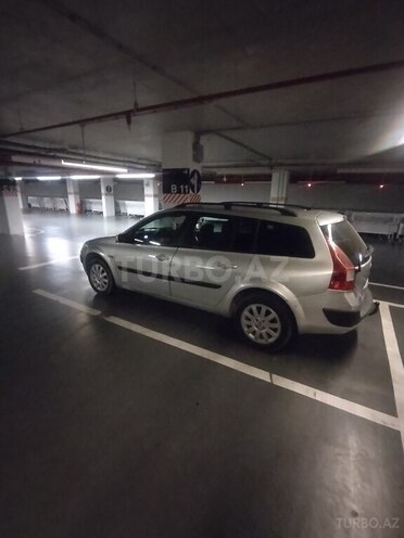 Renault Megane-2