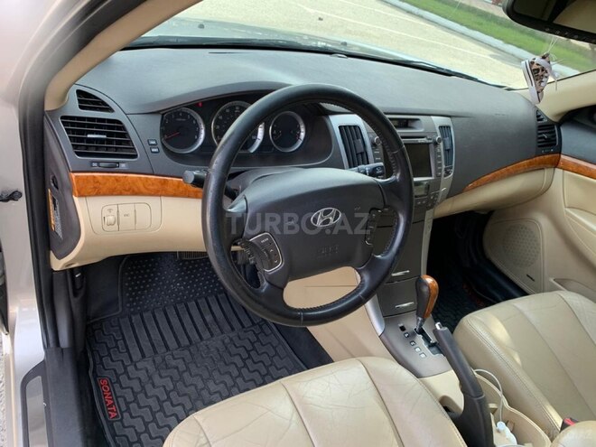 Hyundai Sonata-10
