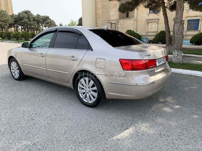 Hyundai Sonata-5