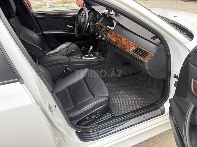 BMW 528-10