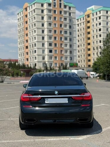 BMW 750-2