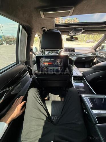 BMW 750-8