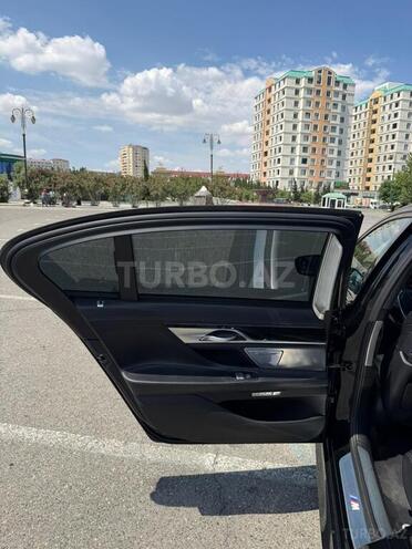 BMW 750-12