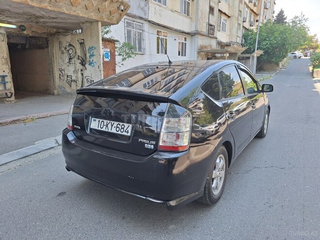 Toyota Prius-6
