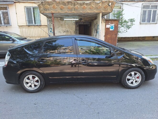 Toyota Prius-9