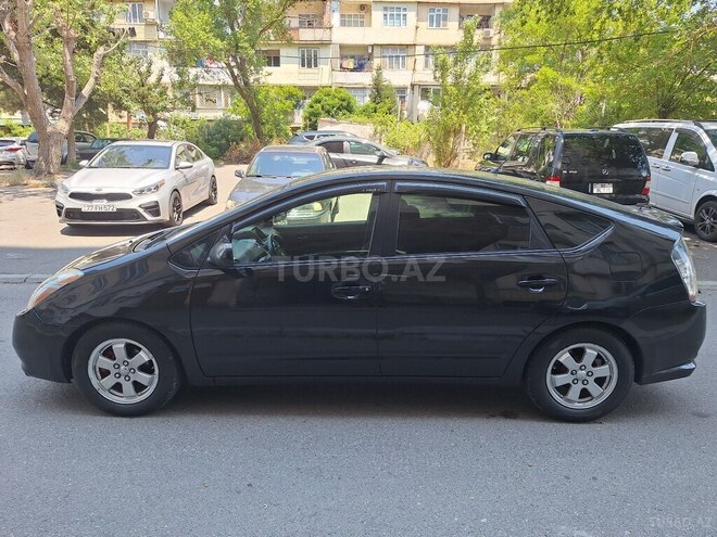 Toyota Prius-10