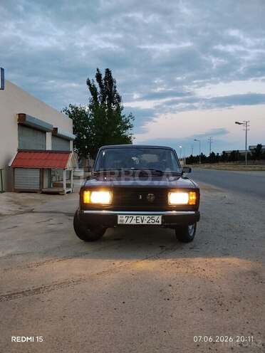 LADA (VAZ) 2107-5
