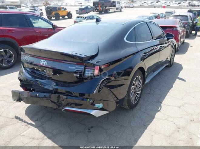 Hyundai Sonata-5