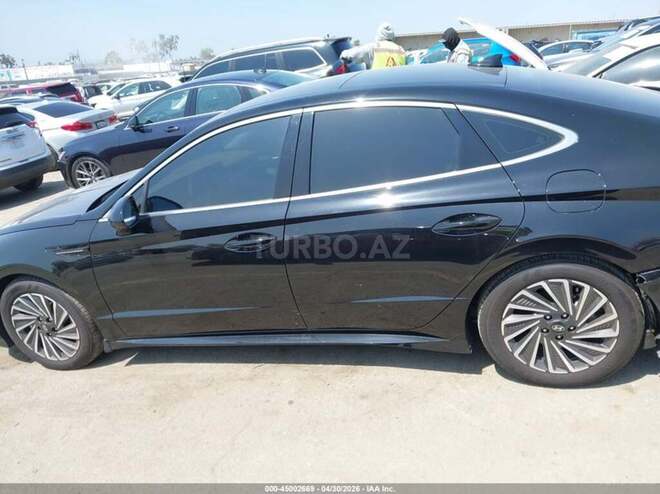 Hyundai Sonata-8