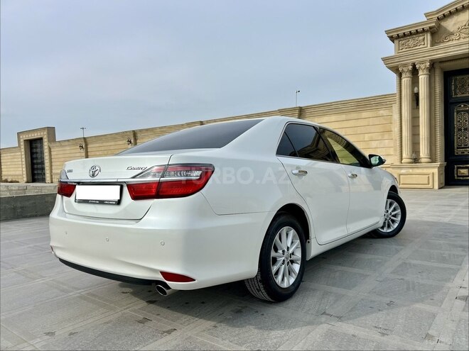 Toyota Camry-4