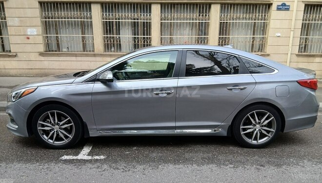 Hyundai Sonata-4