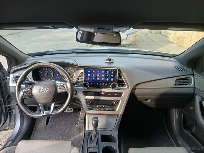 Hyundai Sonata-6
