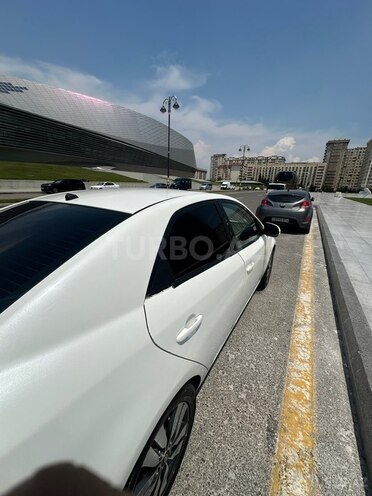 Kia Cerato-5