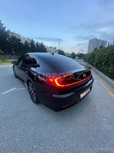 Hyundai Sonata-6