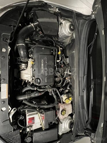 Chevrolet Cruze-8