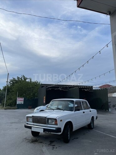 LADA (VAZ) 2107-1