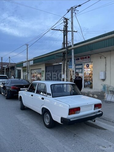 LADA (VAZ) 2107-2