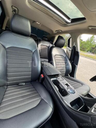 Ford Fusion (North America)-6