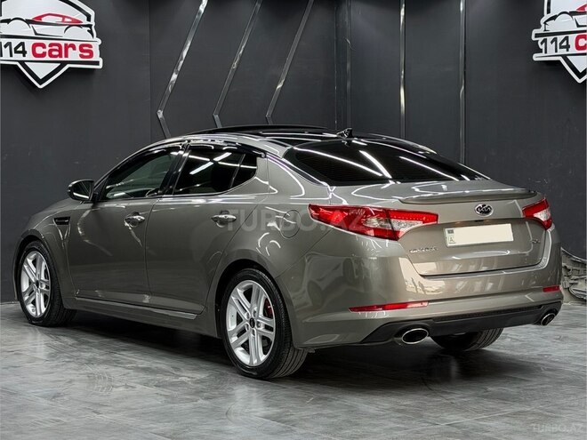 Kia Optima-5