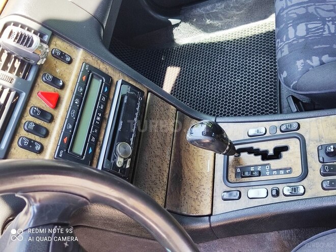 Mercedes E 220-6