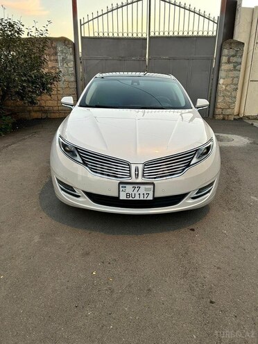 Lincoln MKZ-1