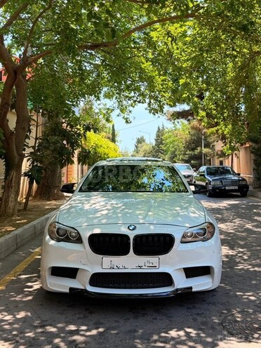 BMW 528-2