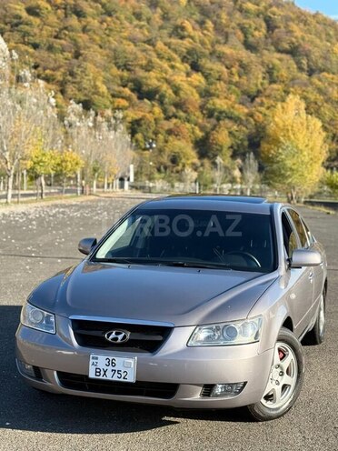 Hyundai Sonata-1