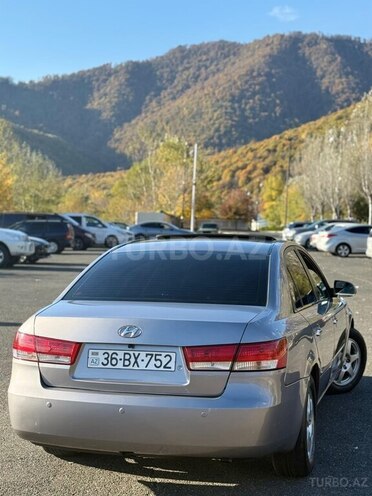 Hyundai Sonata-2