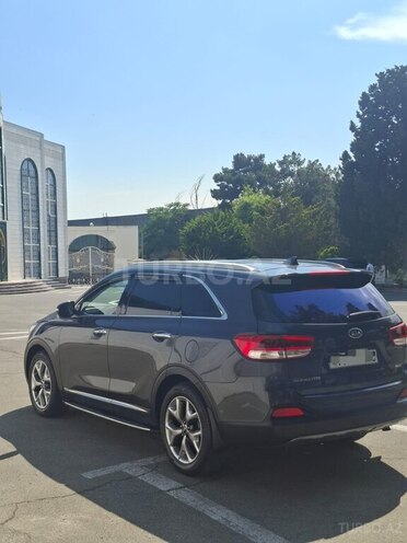 Kia Sorento-4