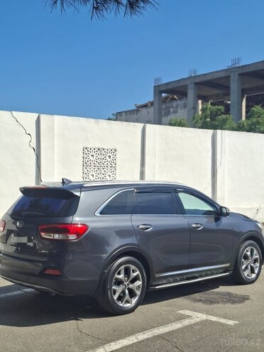 Kia Sorento-5