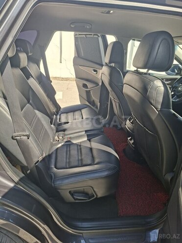 Kia Sorento-9