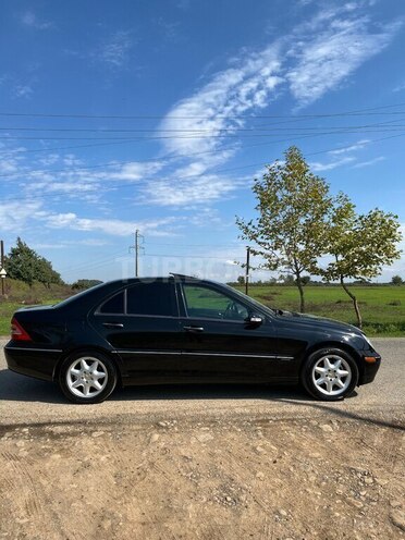 Mercedes C 240-11