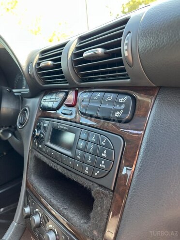 Mercedes C 240-17