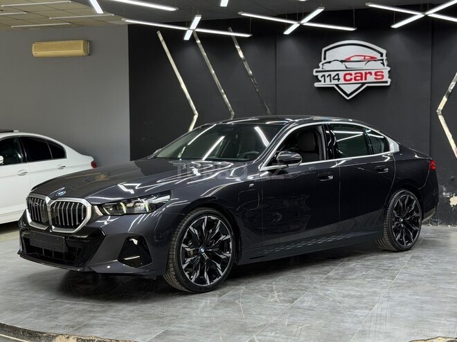 BMW 530e-5