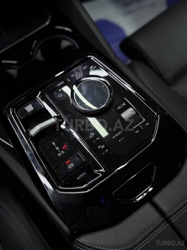 BMW 530e-19