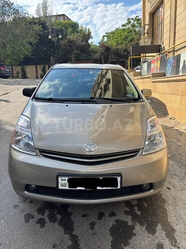 Toyota Prius-1