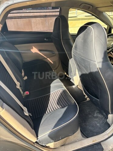Toyota Prius-7