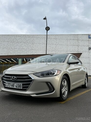 Hyundai Elantra-1