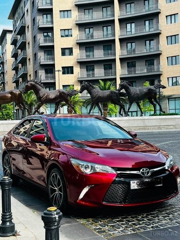 Toyota Camry-1