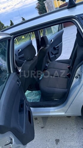 Opel Astra-10