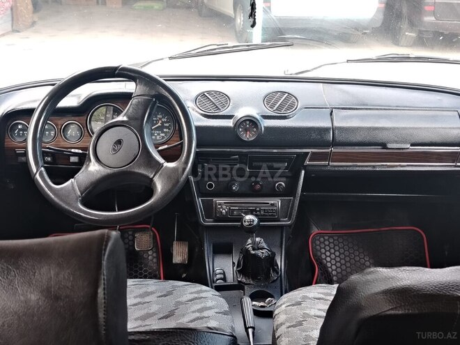 LADA (VAZ) 2106-7