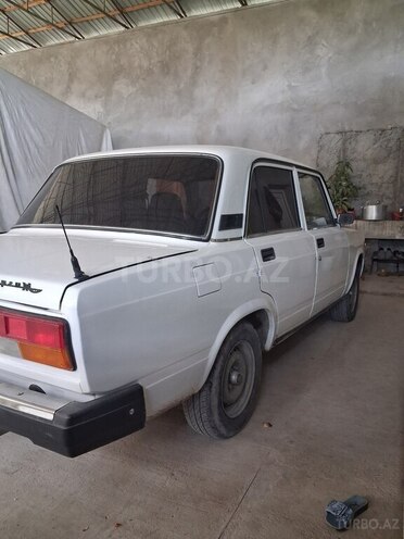 LADA (VAZ) 2107-2