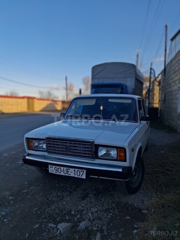 LADA (VAZ) 2107-1